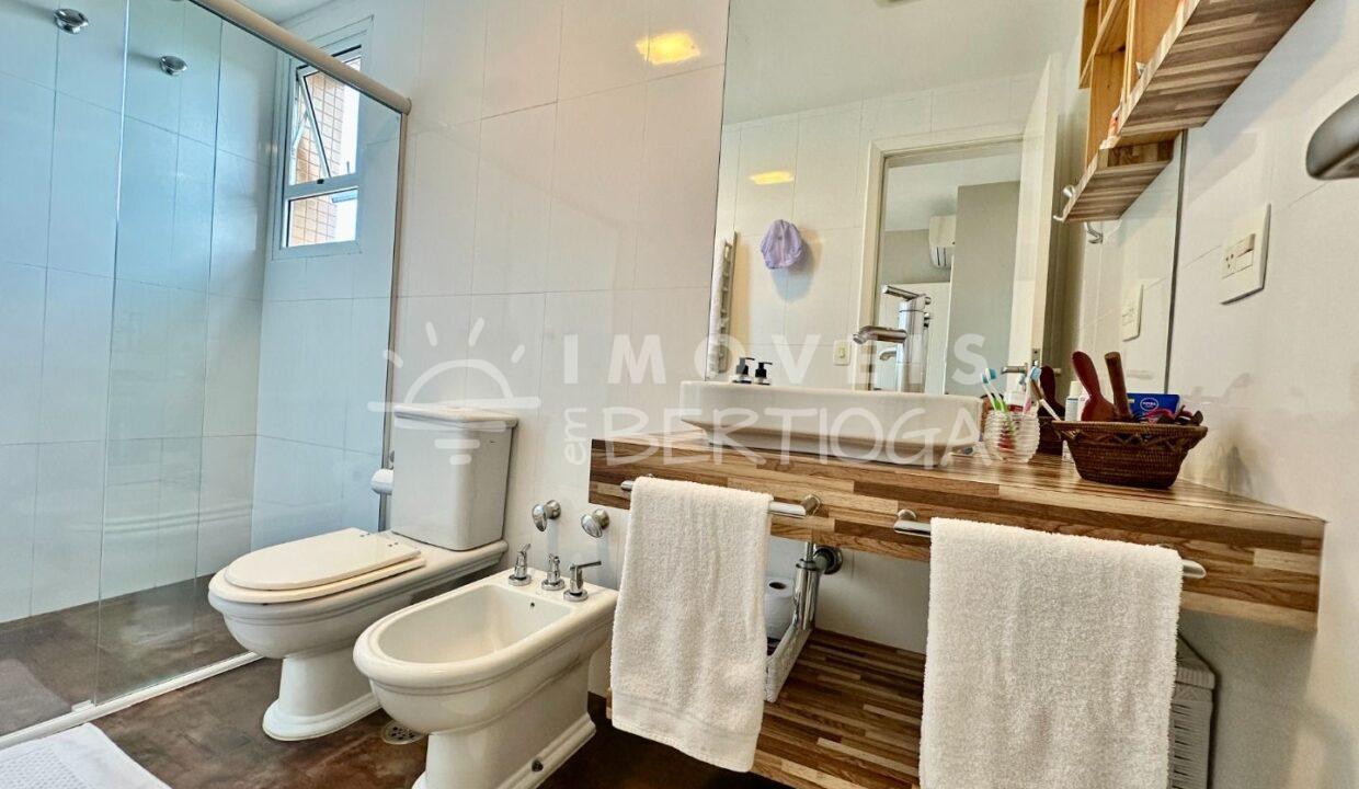 Apartamento-venda-Bertioga-Riviera-Modulo-6-AP0776G-imobiliaria-bertioga-2025-06-30_15-19-43_foto_gi-23
