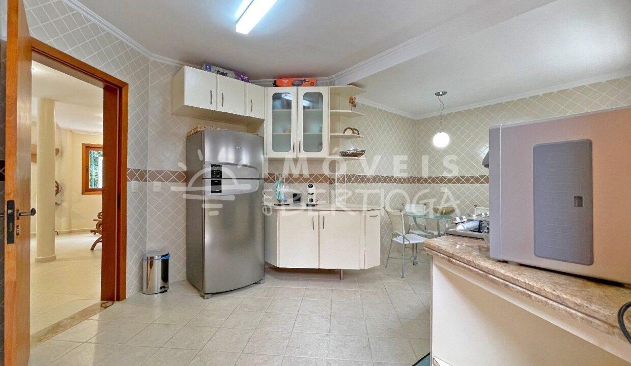 Casa-venda-BERTIOGA-RIVIERA-DE-SAO-LOURENCO-CA1500R-imobiliaria-na-riviera-imobiliaria-bertioga-2025-06-28_08-01-38_foto_rm-12
