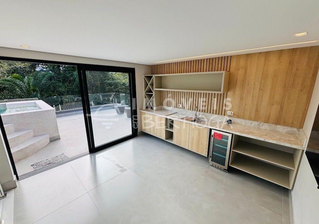 Casa-venda-BERTIOGA-RIVIERA-DE-SAO-LOURENCO-CA1687R-imobiliaria-na-riviera-imobiliaria-bertioga-2025-06-27_09-45-15_foto_rm-27