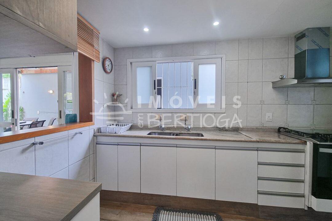 Casa-venda-BERTIOGA-RIVIERA-DE-SAO-LOURENCO-CA1708R-imobiliaria-na-riviera-imobiliaria-bertioga-2025-06-27_18-52-21_foto_rm-24