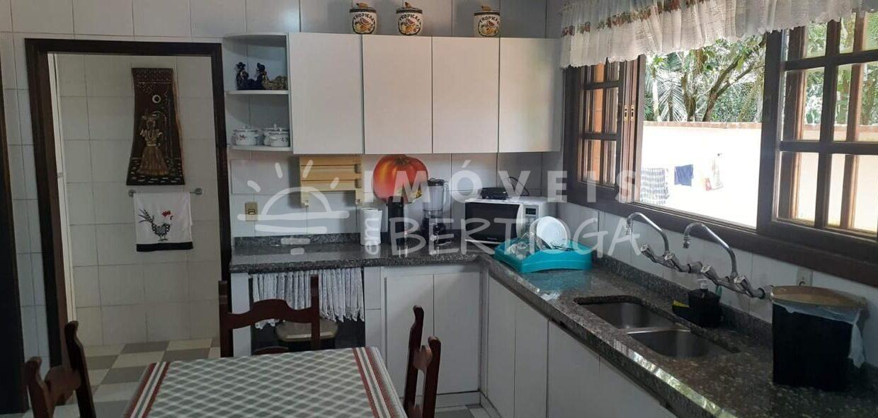Casa-venda-BERTIOGA-RIVIERA-DE-SAO-LOURENCO-CA1748R-imobiliaria-na-riviera-imobiliaria-bertioga-2025-06-27_16-59-59_foto_rm-10