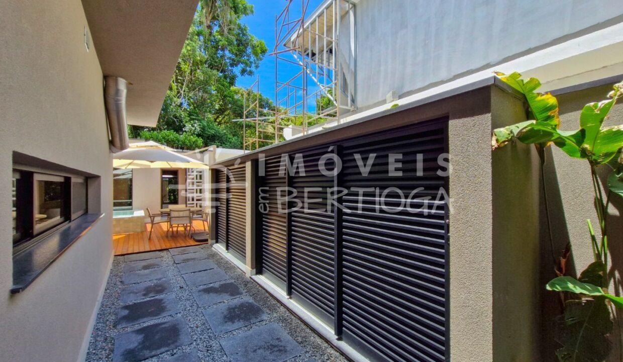 Casa-venda-Bertioga-Riviera-Modulo-11-CA0357G-imobiliaria-bertioga-2025-06-30_21-35-48_foto_gi-4