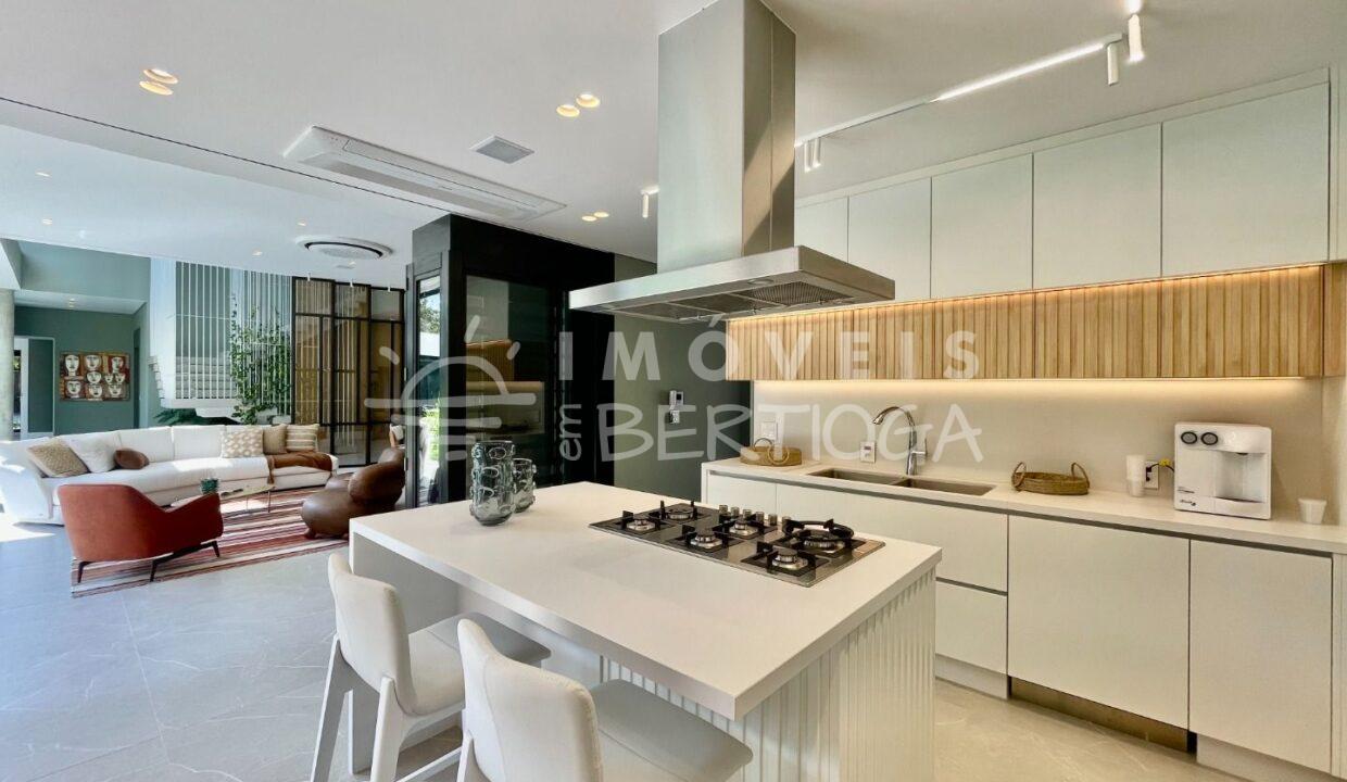 Casa-venda-Bertioga-Riviera-Modulo-12-CA0034G-imobiliaria-bertioga-2025-07-01_22-31-54_foto_gi-12