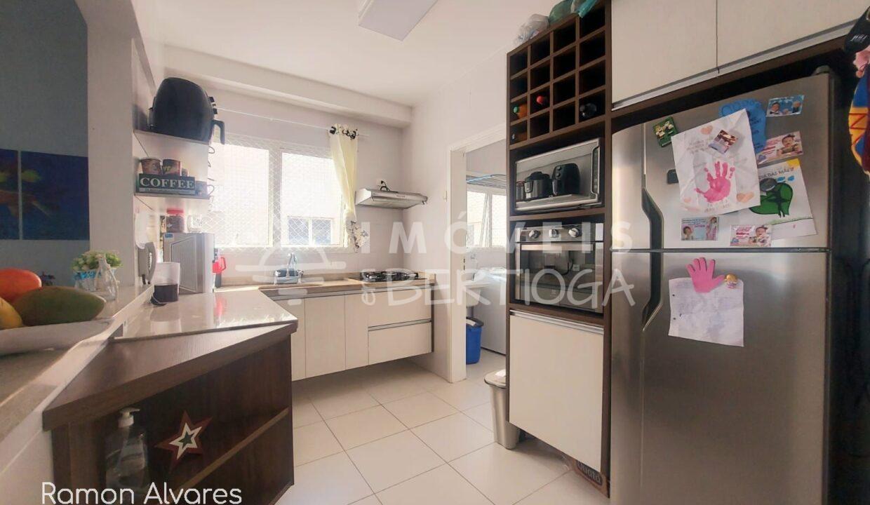 Apartamento-venda-BERTIOGA-CENTRO-00078AV-imobiliaria-na-riviera-imobiliaria-bertioga-2025-08-20_10-39-37_foto_ra-10
