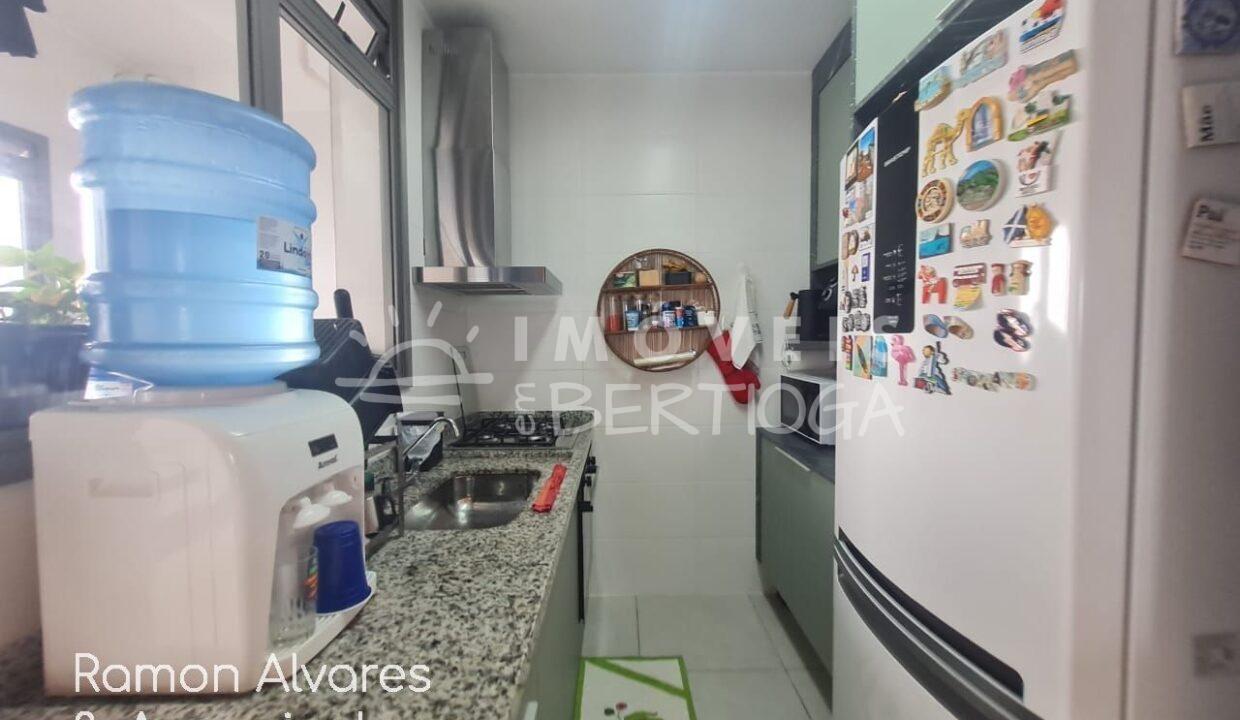 Apartamento-venda-BERTIOGA-CENTRO-02013AV-imobiliaria-na-riviera-imobiliaria-bertioga-2025-08-20_12-37-30_foto_ra-13