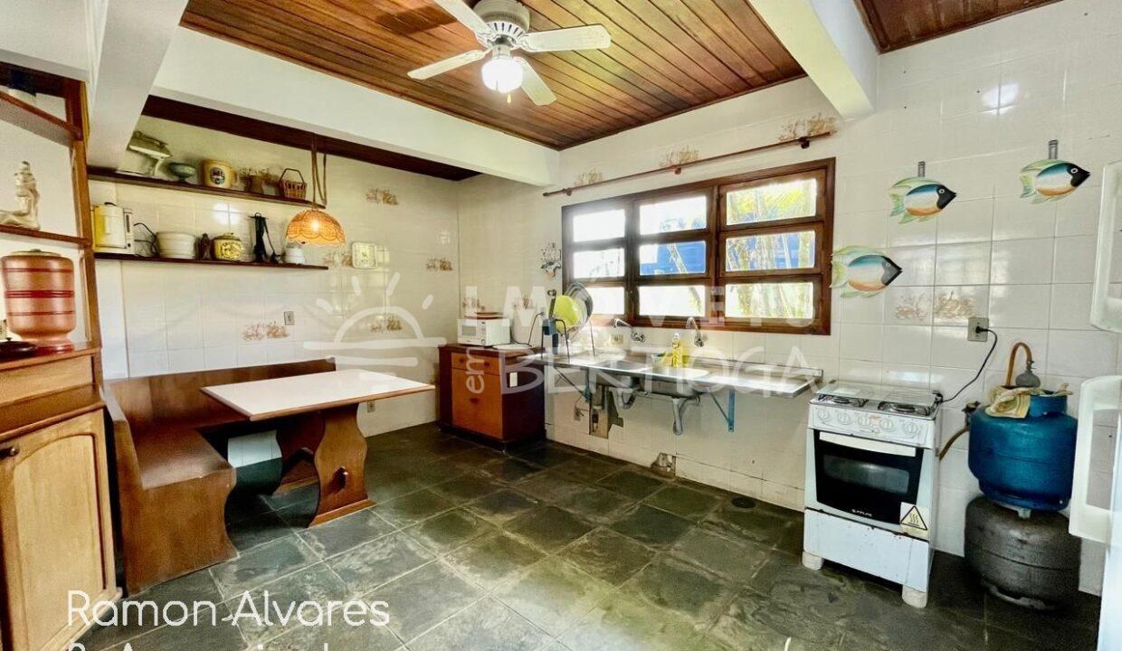 Casa-venda-BERTIOGA-CENTER-VILLE-00515AV-imobiliaria-na-riviera-imobiliaria-bertioga-2025-08-20_10-53-43_foto_ra-10