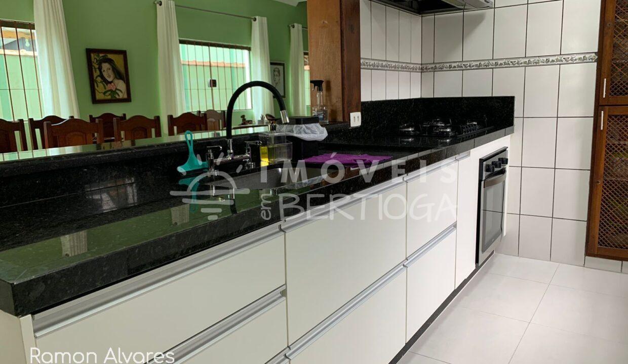Casa-venda-BERTIOGA-CENTRO-01861AV-imobiliaria-na-riviera-imobiliaria-bertioga-2025-08-20_11-53-25_foto_ra-8