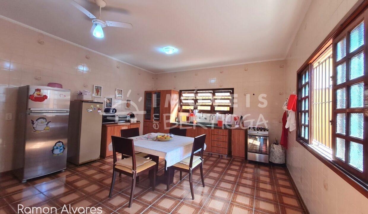 Casa-venda-BERTIOGA-CENTRO-01922AV-imobiliaria-na-riviera-imobiliaria-bertioga-2025-08-20_12-08-56_foto_ra-3