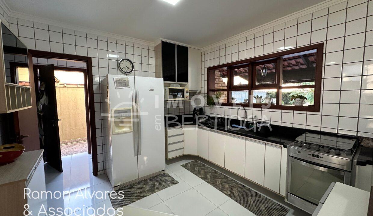 Casa-venda-BERTIOGA-JD.-SAO-LOURENCO-02044AV-imobiliaria-na-riviera-imobiliaria-bertioga-2025-08-20_12-46-10_foto_ra-17