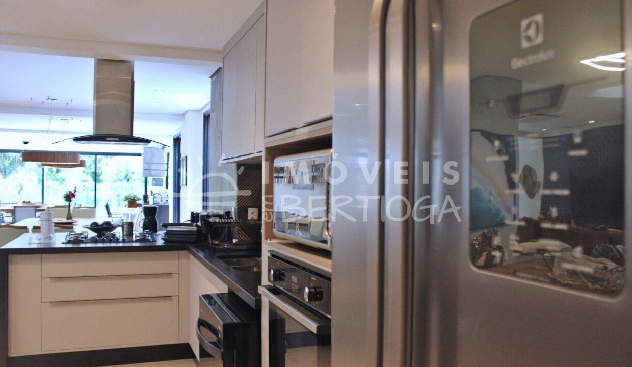 Casa-venda-BERTIOGA-RIVIERA-DE-SAO-LOURENCO-CA0283I-imobiliaria-na-riviera-imobiliaria-bertioga-2025-08-23_14-57-47_foto_ir-16