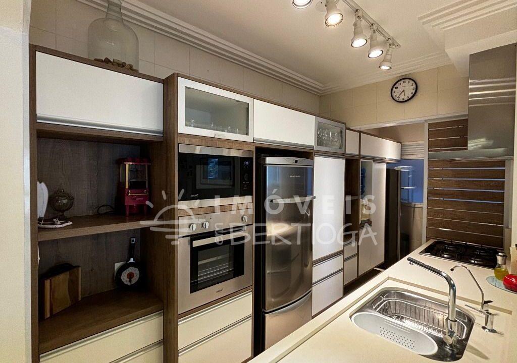 Apartamento-venda-BERTIOGA-RIVIERA-DE-SAO-LOURENCO-AP3890R-imobiliaria-na-riviera-imobiliaria-bertioga-2025-10-27_10-16-58_foto_rm-12