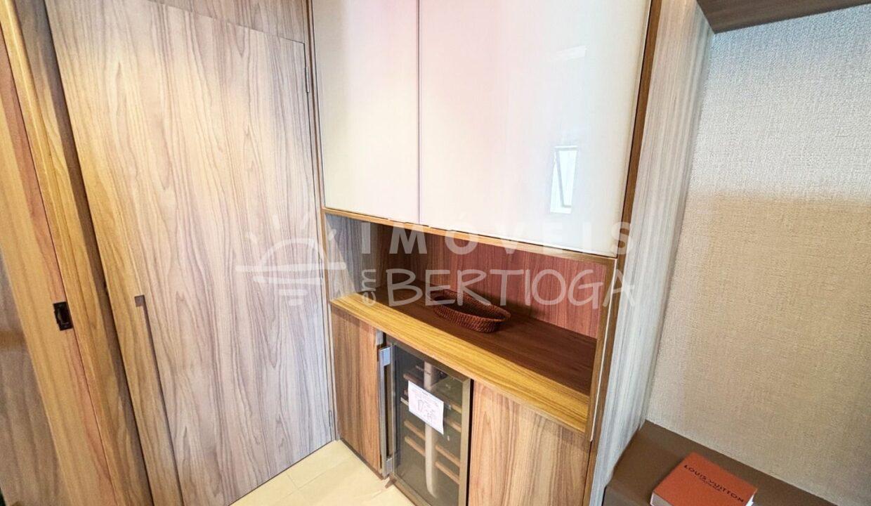 Apartamento-venda-BERTIOGA-RIVIERA-DE-SAO-LOURENCO-AP8326R-imobiliaria-na-riviera-imobiliaria-bertioga-2025-10-28_21-50-34_foto_rm-17