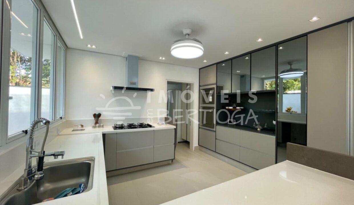 Casa-venda-BERTIOGA-RIVIERA-DE-SAO-LOURENCO-CA0170R-imobiliaria-na-riviera-imobiliaria-bertioga-2025-10-26_12-26-20_foto_rm-7