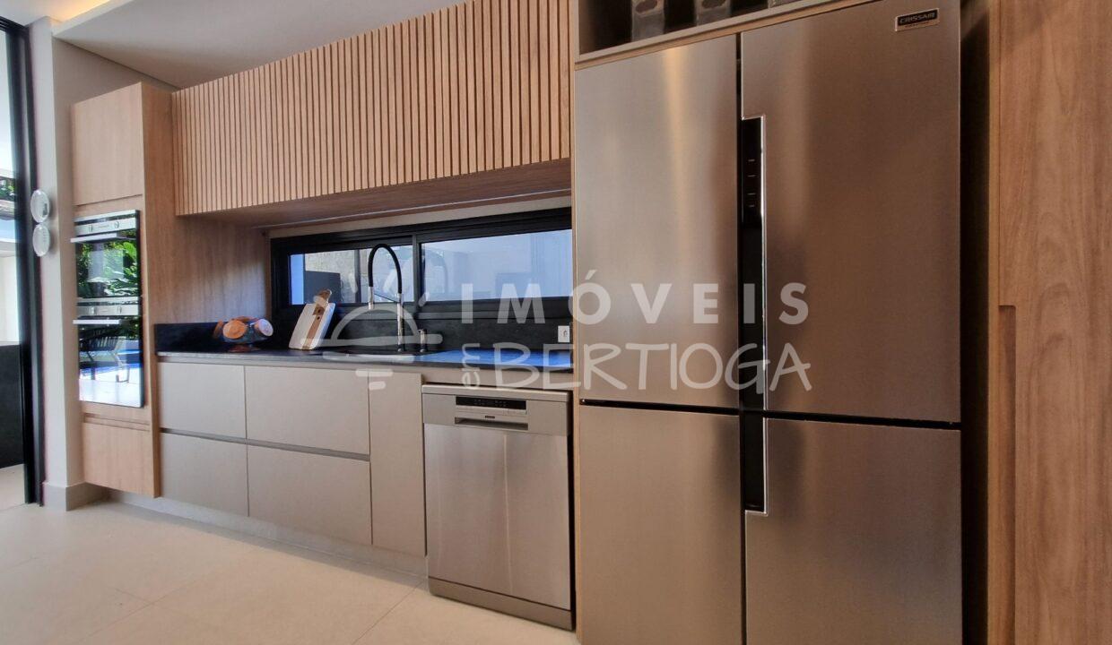 Casa-venda-BERTIOGA-RIVIERA-DE-SAO-LOURENCO-CA0300R-imobiliaria-na-riviera-imobiliaria-bertioga-2025-10-26_14-55-35_foto_rm-10