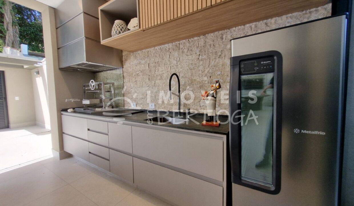 Casa-venda-BERTIOGA-RIVIERA-DE-SAO-LOURENCO-CA0300R-imobiliaria-na-riviera-imobiliaria-bertioga-2025-10-26_14-55-35_foto_rm-26