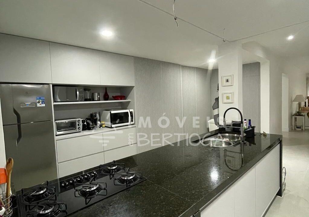 Casa-venda-BERTIOGA-RIVIERA-DE-SAO-LOURENCO-CA0711R-imobiliaria-na-riviera-imobiliaria-bertioga-2025-10-27_12-01-10_foto_rm-4