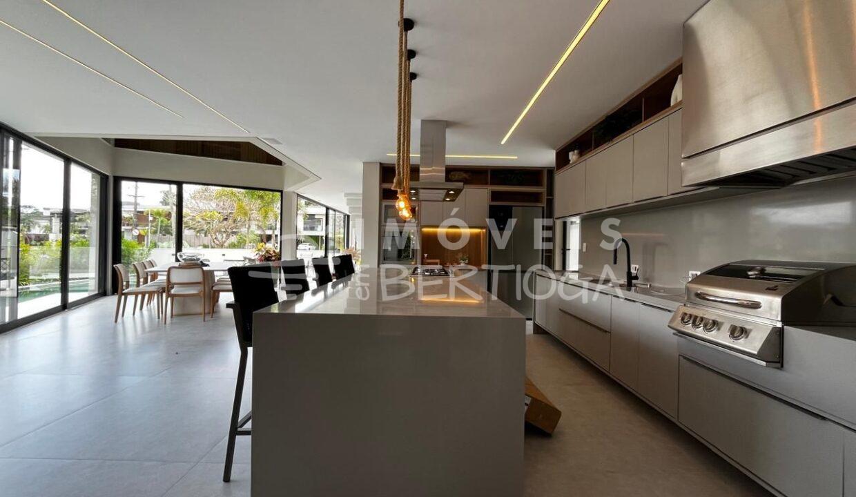 Casa-venda-BERTIOGA-RIVIERA-DE-SAO-LOURENCO-CA1206R-imobiliaria-na-riviera-imobiliaria-bertioga-2025-10-26_21-28-32_foto_rm-9