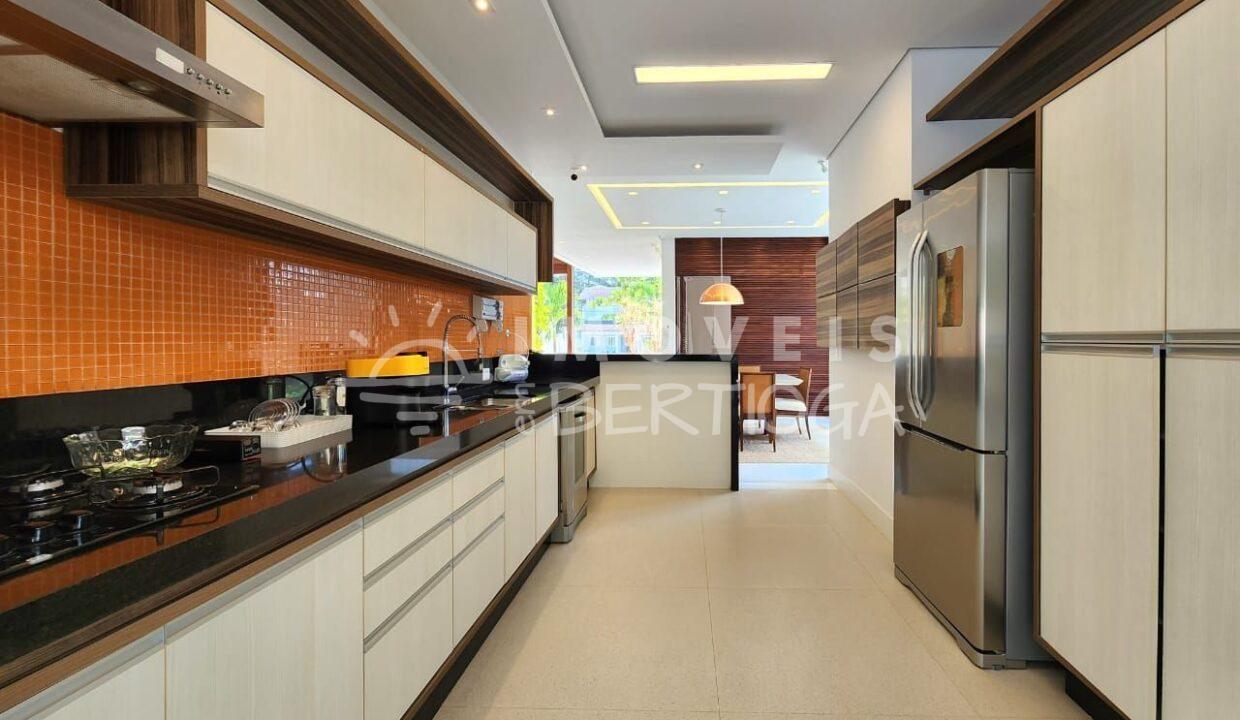 Casa-venda-BERTIOGA-RIVIERA-DE-SAO-LOURENCO-CA1224R-imobiliaria-na-riviera-imobiliaria-bertioga-2025-10-27_07-39-34_foto_rm-28