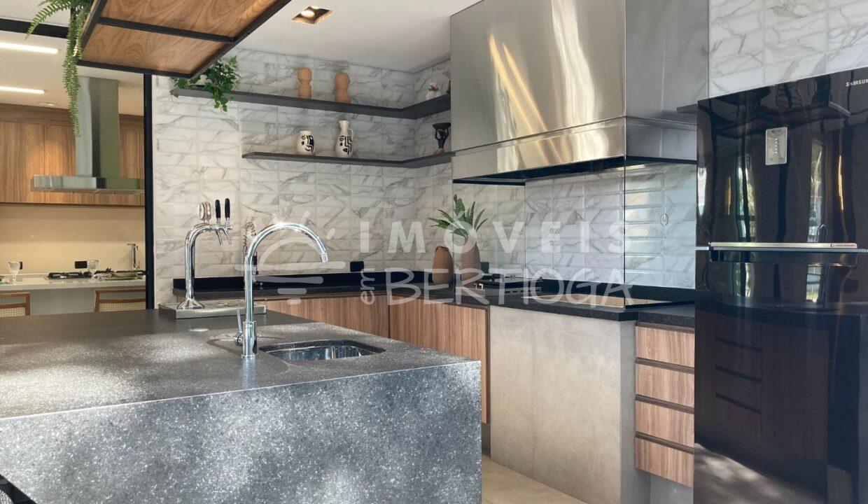 Casa-venda-BERTIOGA-RIVIERA-DE-SAO-LOURENCO-CA1300R-imobiliaria-na-riviera-imobiliaria-bertioga-2025-10-26_11-51-55_foto_rm-8