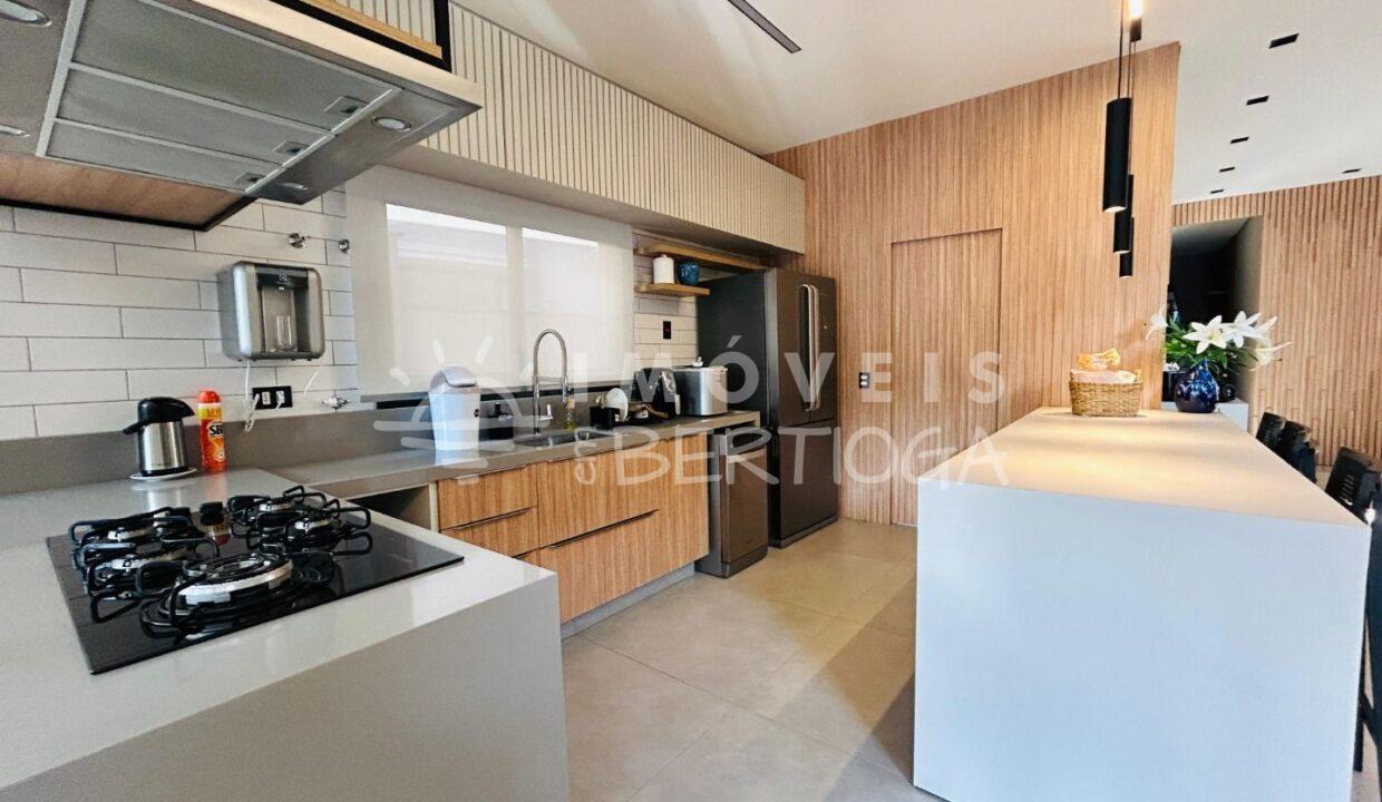 Casa-venda-BERTIOGA-RIVIERA-DE-SAO-LOURENCO-CA1370R-imobiliaria-na-riviera-imobiliaria-bertioga-2025-10-27_16-56-59_foto_rm-6