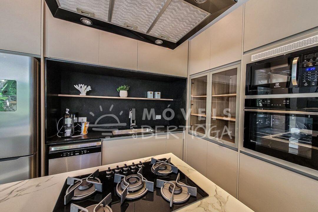 Casa-venda-BERTIOGA-RIVIERA-DE-SAO-LOURENCO-CA1391R-imobiliaria-na-riviera-imobiliaria-bertioga-2025-10-26_23-12-08_foto_rm-8