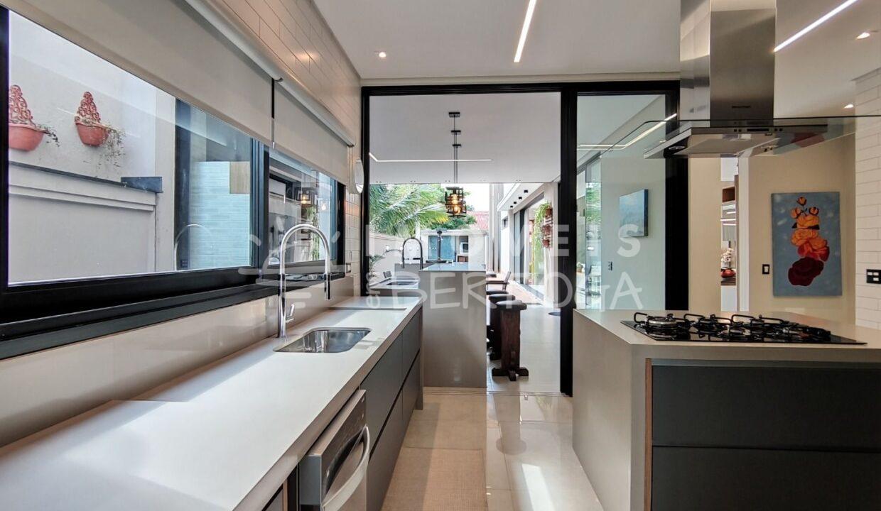 Casa-venda-BERTIOGA-RIVIERA-DE-SAO-LOURENCO-CA1408R-imobiliaria-na-riviera-imobiliaria-bertioga-2025-10-27_06-47-33_foto_rm-34