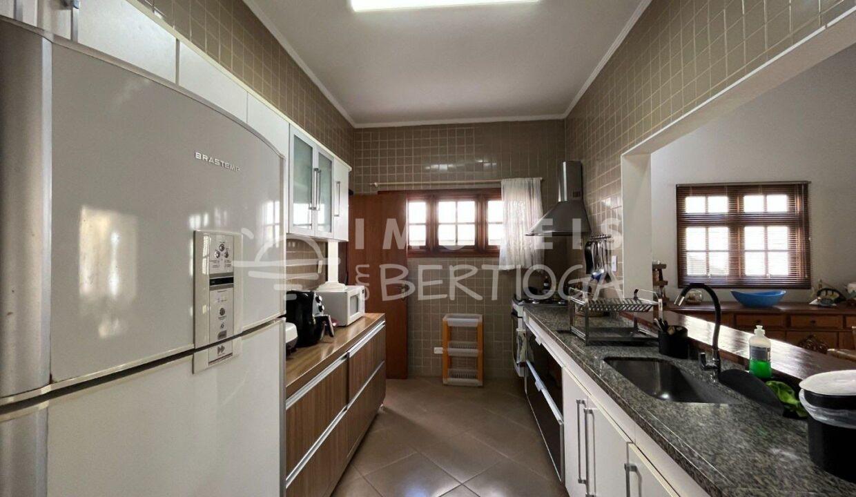 Casa-venda-BERTIOGA-RIVIERA-DE-SAO-LOURENCO-CA1465R-imobiliaria-na-riviera-imobiliaria-bertioga-2025-10-27_03-12-19_foto_rm-7