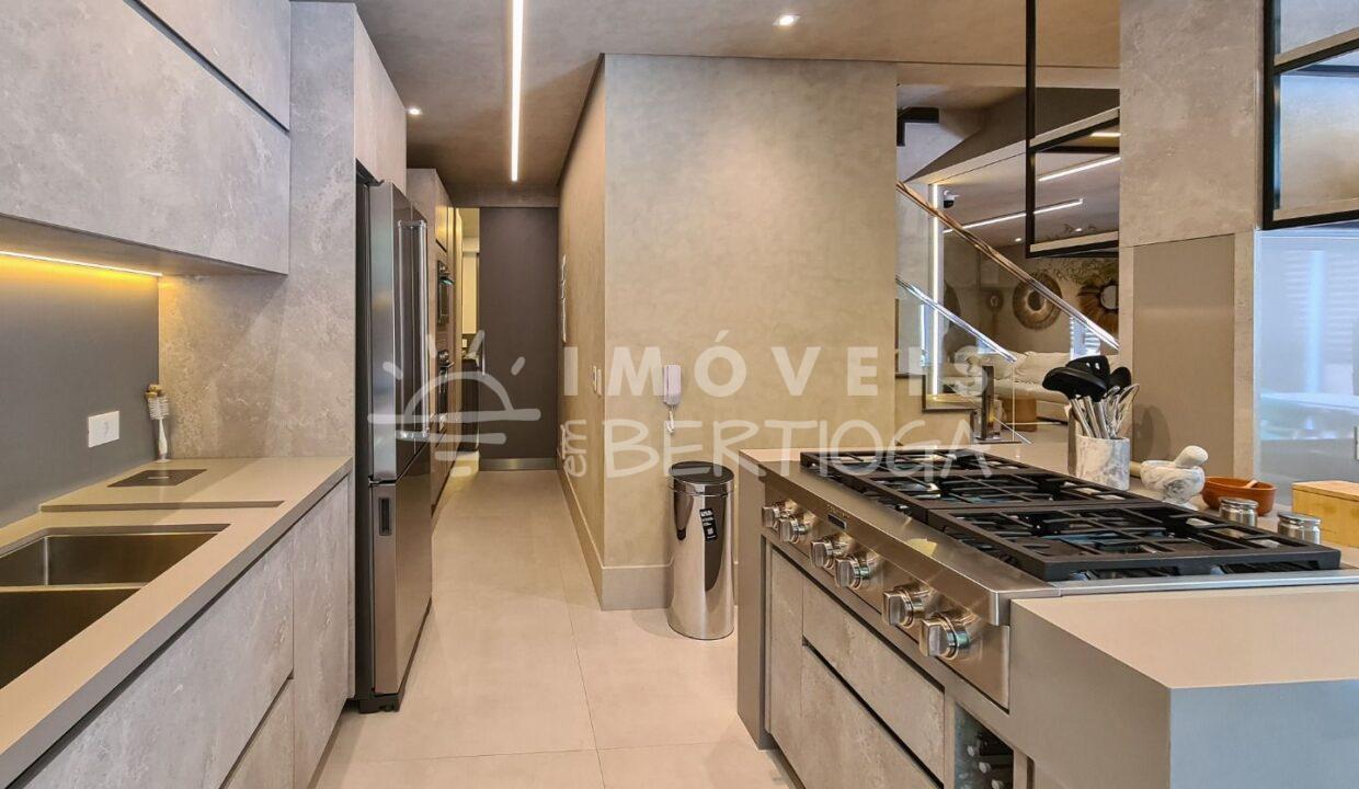 Casa-venda-BERTIOGA-RIVIERA-DE-SAO-LOURENCO-CA1537R-imobiliaria-na-riviera-imobiliaria-bertioga-2025-10-26_17-16-27_foto_rm-5