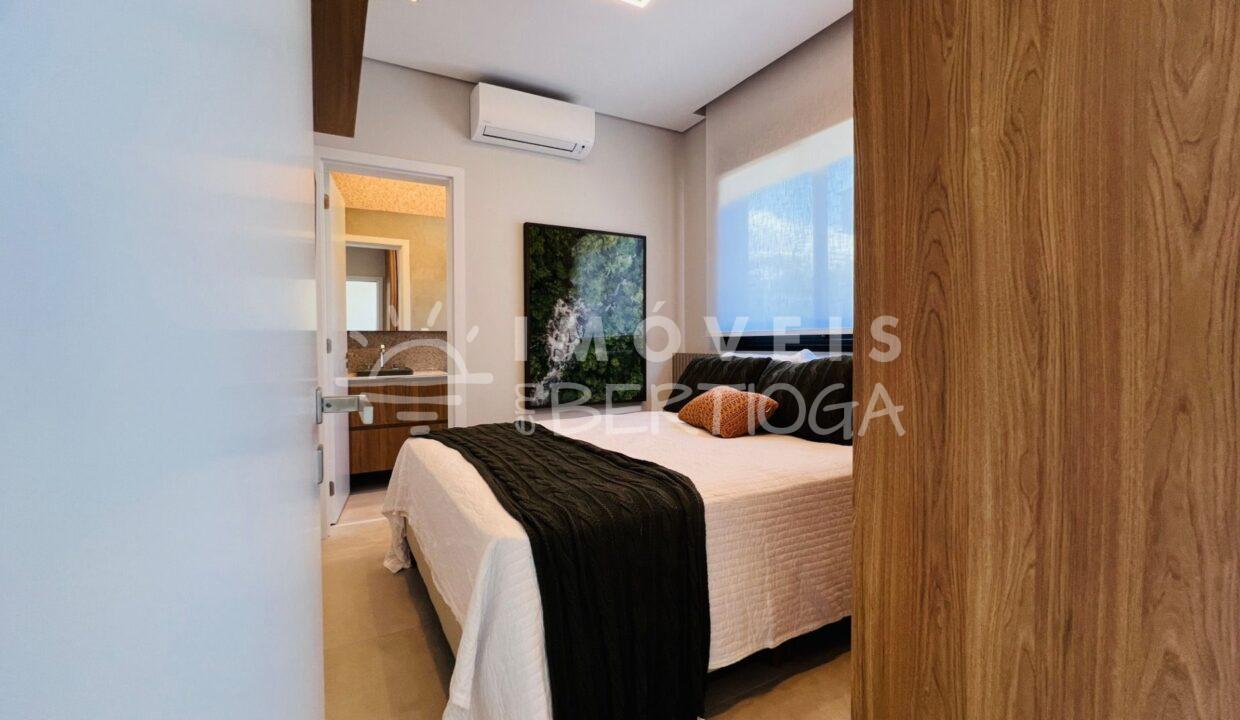Casa-venda-BERTIOGA-RIVIERA-DE-SAO-LOURENCO-CA1560R-imobiliaria-na-riviera-imobiliaria-bertioga-2025-10-26_13-47-54_foto_rm-26