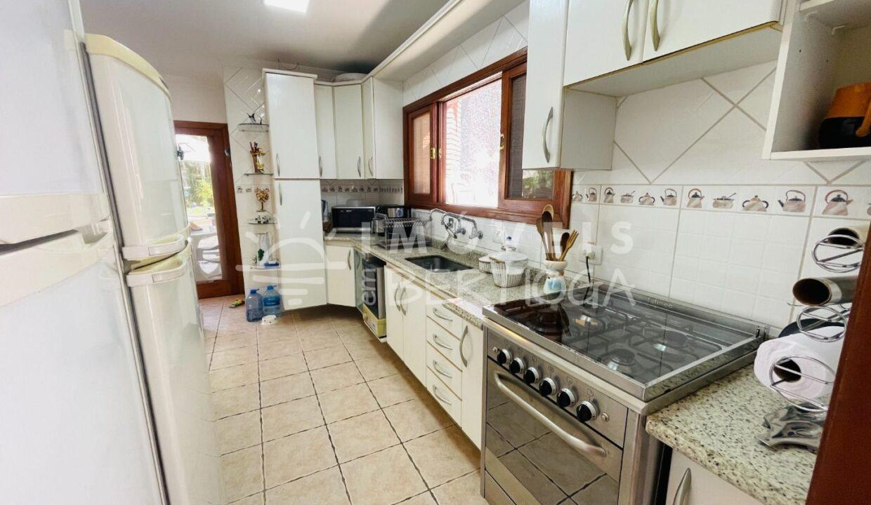 Casa-venda-BERTIOGA-RIVIERA-DE-SAO-LOURENCO-CA1583R-imobiliaria-na-riviera-imobiliaria-bertioga-2025-10-26_18-03-49_foto_rm-8