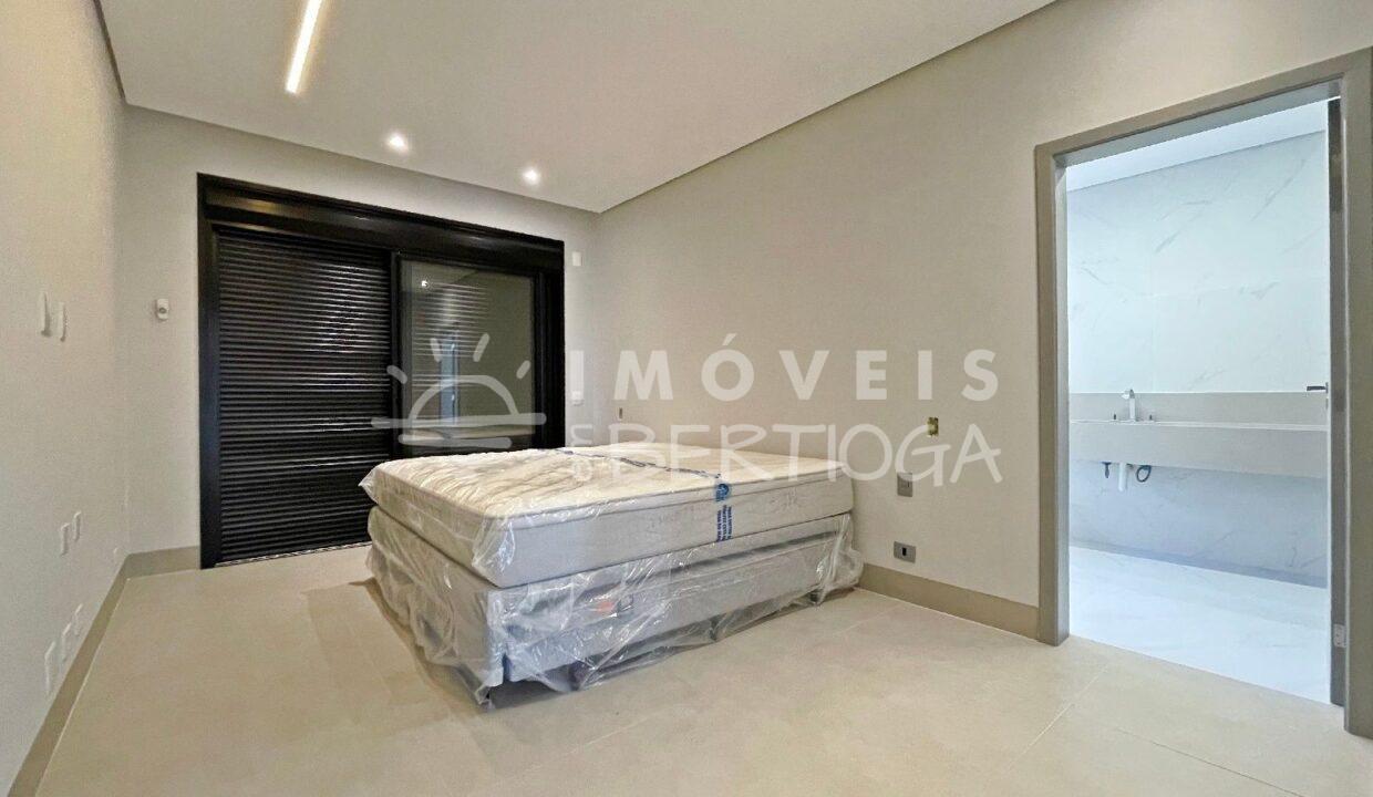Casa-venda-BERTIOGA-RIVIERA-DE-SAO-LOURENCO-CA1584R-imobiliaria-na-riviera-imobiliaria-bertioga-2025-10-26_17-07-28_foto_rm-11