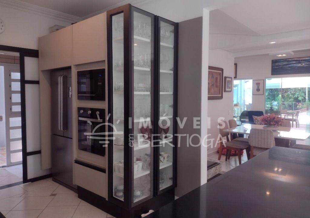 Casa-venda-BERTIOGA-RIVIERA-DE-SAO-LOURENCO-CA1585R-imobiliaria-na-riviera-imobiliaria-bertioga-2025-10-26_18-37-17_foto_rm-20
