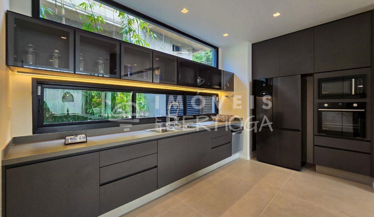 Casa-venda-BERTIOGA-RIVIERA-DE-SAO-LOURENCO-CA1600R-imobiliaria-na-riviera-imobiliaria-bertioga-2025-10-26_18-47-18_foto_rm-4