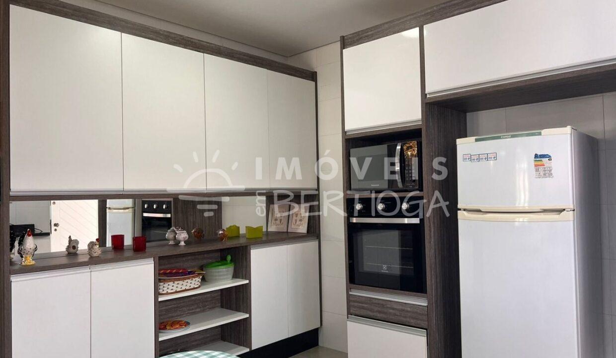 Casa-venda-BERTIOGA-RIVIERA-DE-SAO-LOURENCO-CA1617R-imobiliaria-na-riviera-imobiliaria-bertioga-2025-10-26_22-51-15_foto_rm-7