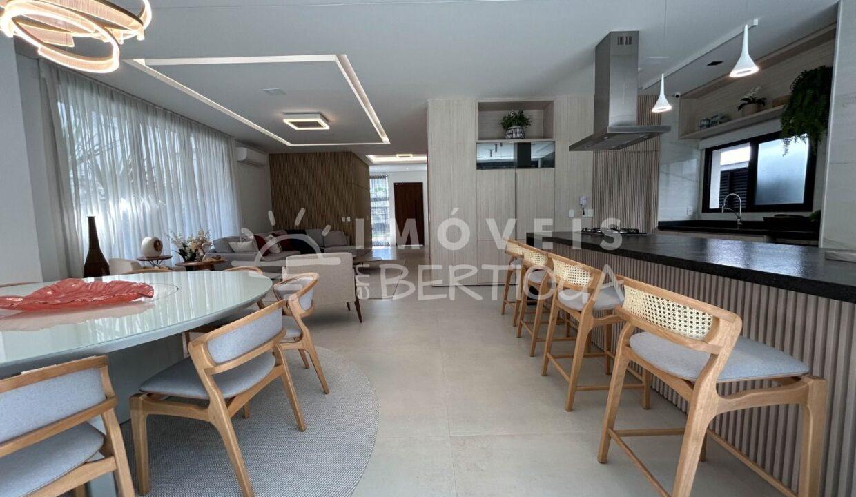 Casa-venda-BERTIOGA-RIVIERA-DE-SAO-LOURENCO-CA1638R-imobiliaria-na-riviera-imobiliaria-bertioga-2025-10-26_22-19-37_foto_rm-10