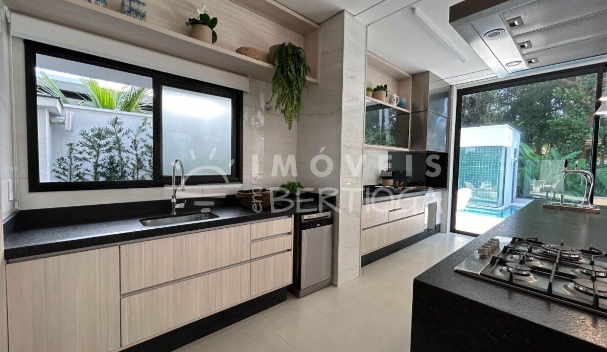 Casa-venda-BERTIOGA-RIVIERA-DE-SAO-LOURENCO-CA1638R-imobiliaria-na-riviera-imobiliaria-bertioga-2025-10-26_22-19-37_foto_rm-14