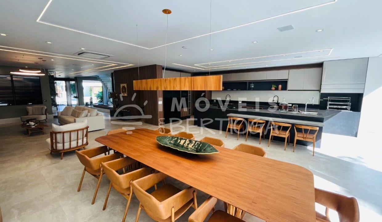 Casa-venda-BERTIOGA-RIVIERA-DE-SAO-LOURENCO-CA1650R-imobiliaria-na-riviera-imobiliaria-bertioga-2025-10-26_22-05-57_foto_rm-16