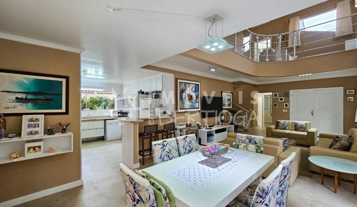 Casa-venda-BERTIOGA-RIVIERA-DE-SAO-LOURENCO-CA1690R-imobiliaria-na-riviera-imobiliaria-bertioga-2025-10-28_18-22-28_foto_rm-5