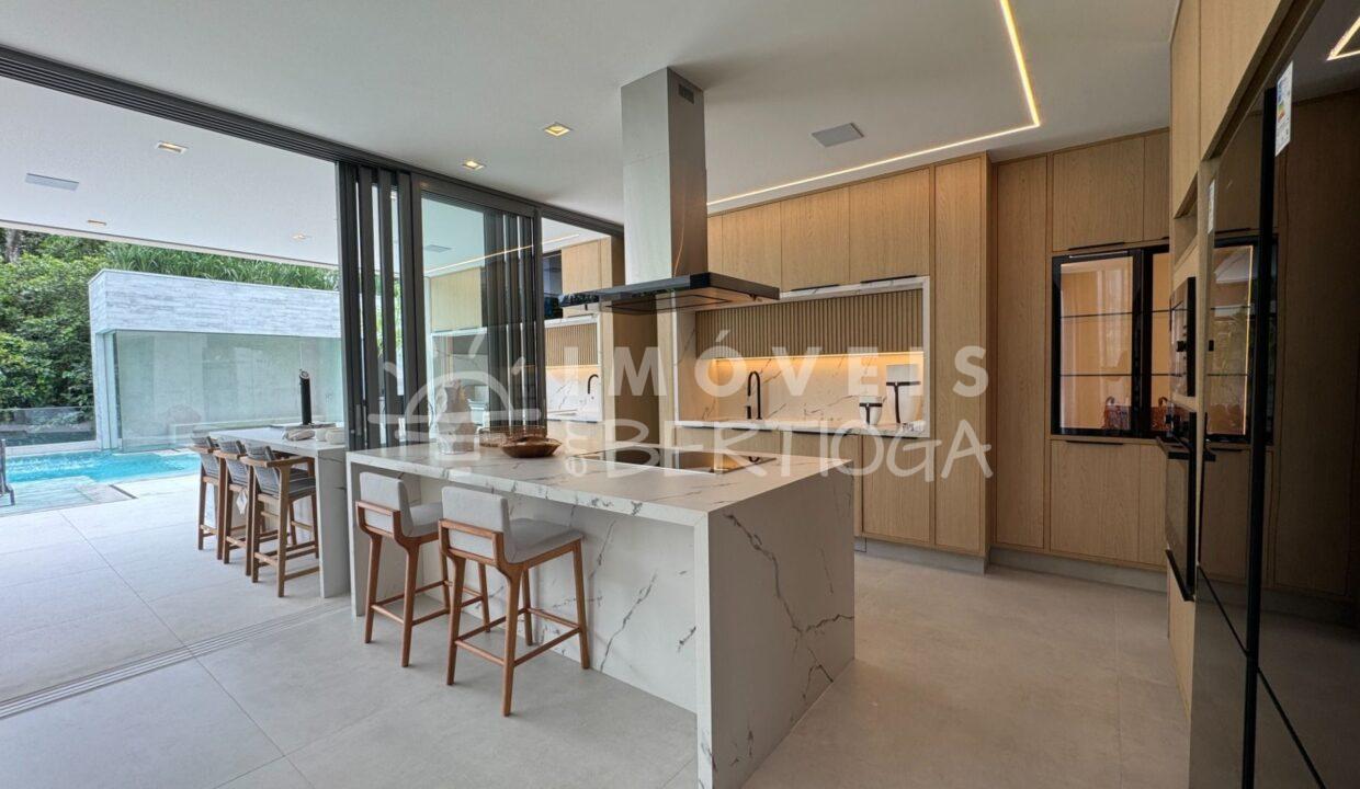Casa-venda-BERTIOGA-RIVIERA-DE-SAO-LOURENCO-CA1702R-imobiliaria-na-riviera-imobiliaria-bertioga-2025-10-28_17-50-17_foto_rm-17