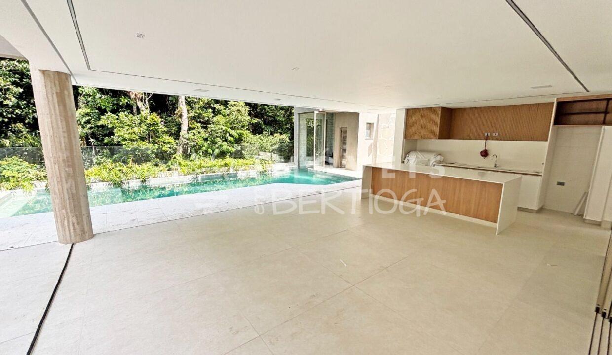 Casa-venda-BERTIOGA-RIVIERA-DE-SAO-LOURENCO-CA1705R-imobiliaria-na-riviera-imobiliaria-bertioga-2025-10-28_18-03-20_foto_rm-6