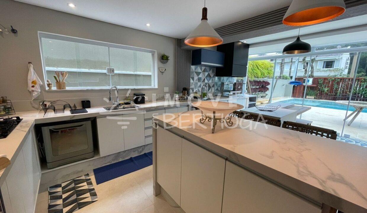 Casa-venda-BERTIOGA-RIVIERA-DE-SAO-LOURENCO-CA1715R-imobiliaria-na-riviera-imobiliaria-bertioga-2025-10-28_19-24-45_foto_rm-4