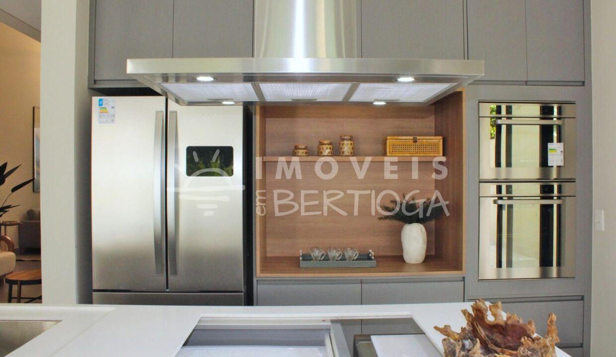 Casa-venda-BERTIOGA-RIVIERA-DE-SAO-LOURENCO-CA1720R-imobiliaria-na-riviera-imobiliaria-bertioga-2025-10-28_19-10-28_foto_rm-17