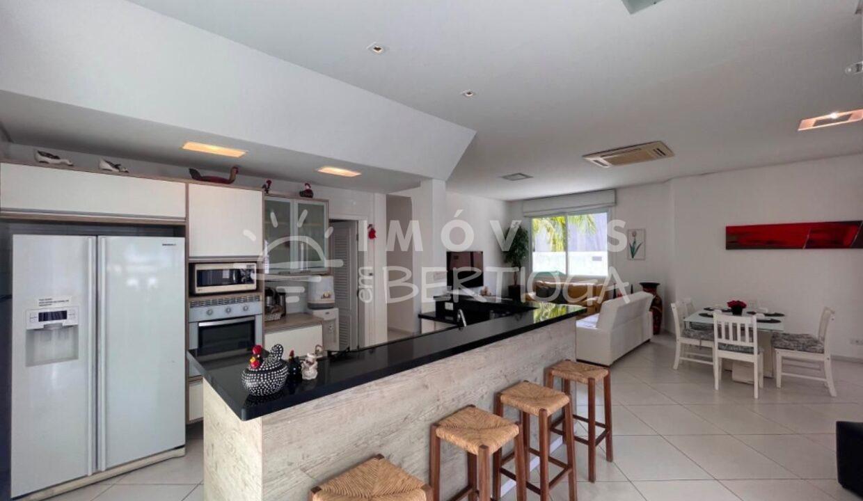 Casa-venda-BERTIOGA-RIVIERA-DE-SAO-LOURENCO-CA1721R-imobiliaria-na-riviera-imobiliaria-bertioga-2025-10-27_02-36-56_foto_rm-17