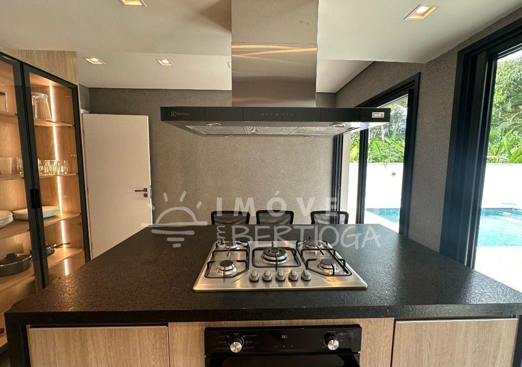 Casa-venda-BERTIOGA-RIVIERA-DE-SAO-LOURENCO-CA1734R-imobiliaria-na-riviera-imobiliaria-bertioga-2025-10-28_17-23-34_foto_rm-11