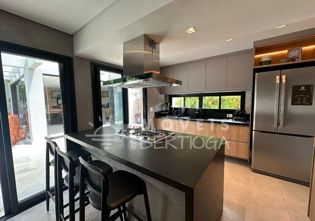 Casa-venda-BERTIOGA-RIVIERA-DE-SAO-LOURENCO-CA1734R-imobiliaria-na-riviera-imobiliaria-bertioga-2025-10-28_17-23-34_foto_rm-8