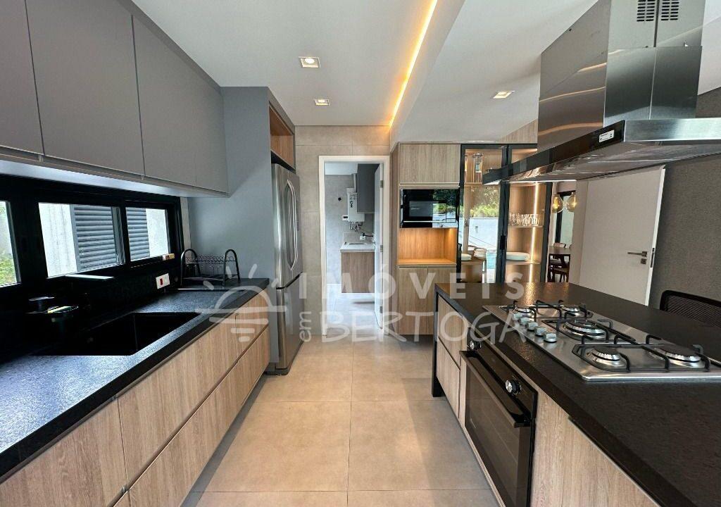 Casa-venda-BERTIOGA-RIVIERA-DE-SAO-LOURENCO-CA1734R-imobiliaria-na-riviera-imobiliaria-bertioga-2025-10-28_17-23-34_foto_rm-9