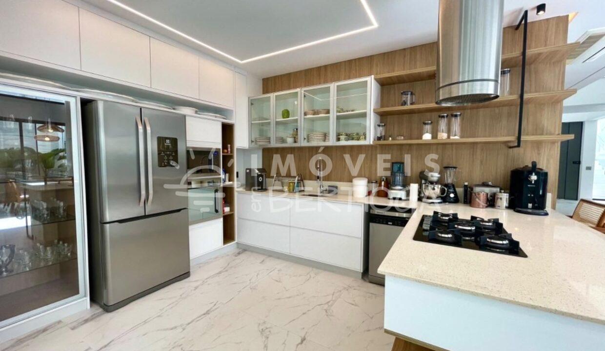 Casa-venda-BERTIOGA-RIVIERA-DE-SAO-LOURENCO-CA1737R-imobiliaria-na-riviera-imobiliaria-bertioga-2025-10-28_17-23-34_foto_rm-8