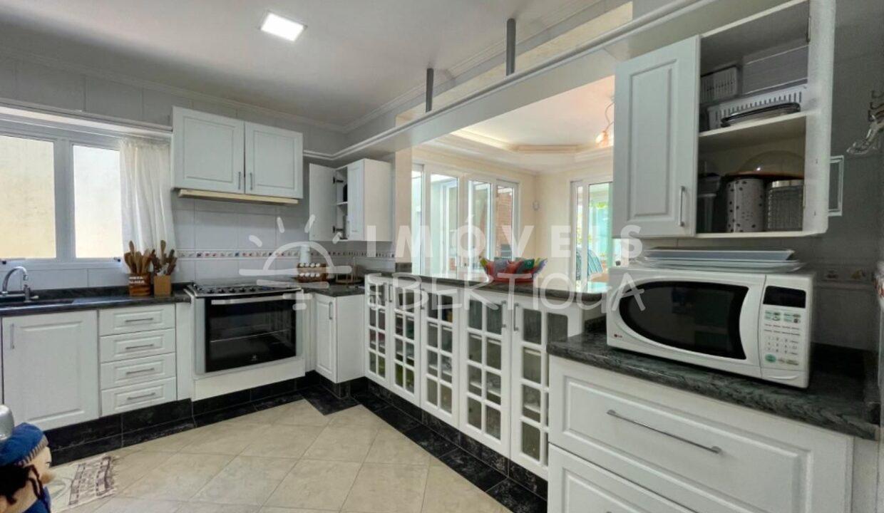 Casa-venda-BERTIOGA-RIVIERA-DE-SAO-LOURENCO-CA1740R-imobiliaria-na-riviera-imobiliaria-bertioga-2025-10-26_13-21-18_foto_rm-18