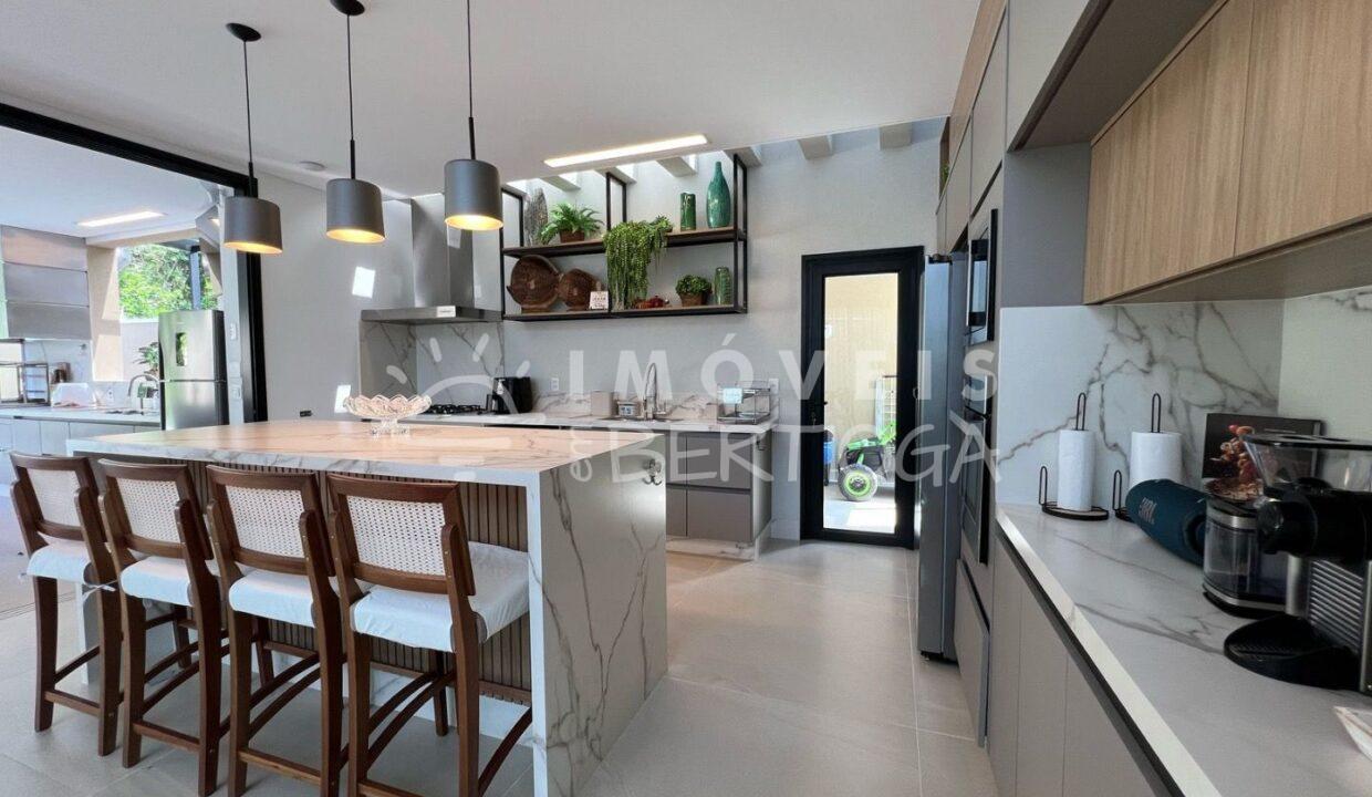 Casa-venda-BERTIOGA-RIVIERA-DE-SAO-LOURENCO-CA1742R-imobiliaria-na-riviera-imobiliaria-bertioga-2025-10-28_17-29-58_foto_rm-9