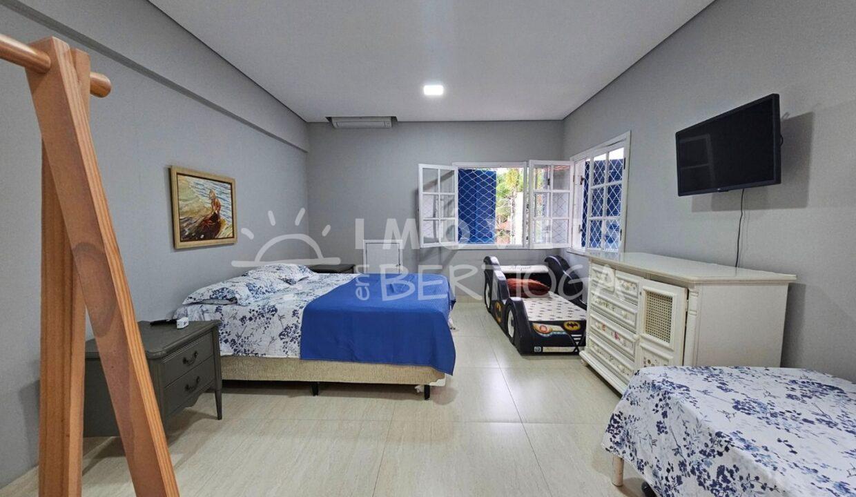 Casa-venda-BERTIOGA-RIVIERA-DE-SAO-LOURENCO-CA1745R-imobiliaria-na-riviera-imobiliaria-bertioga-2025-10-28_23-31-31_foto_rm-9